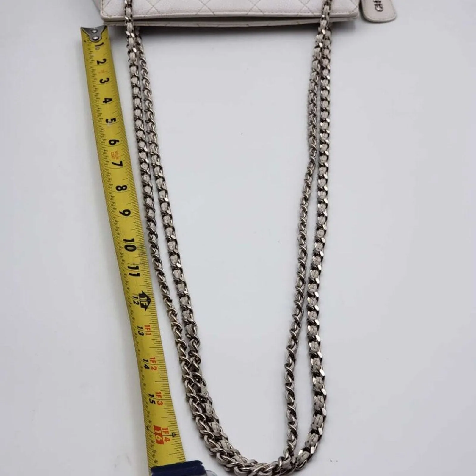 100% Authentic CHANEL Quilted Matelasse CC Logo Caviar Skin Chain Shoulder Bag