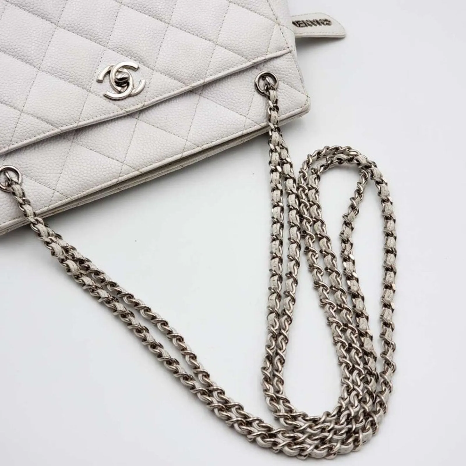 100% Authentic CHANEL Quilted Matelasse CC Logo Caviar Skin Chain Shoulder Bag