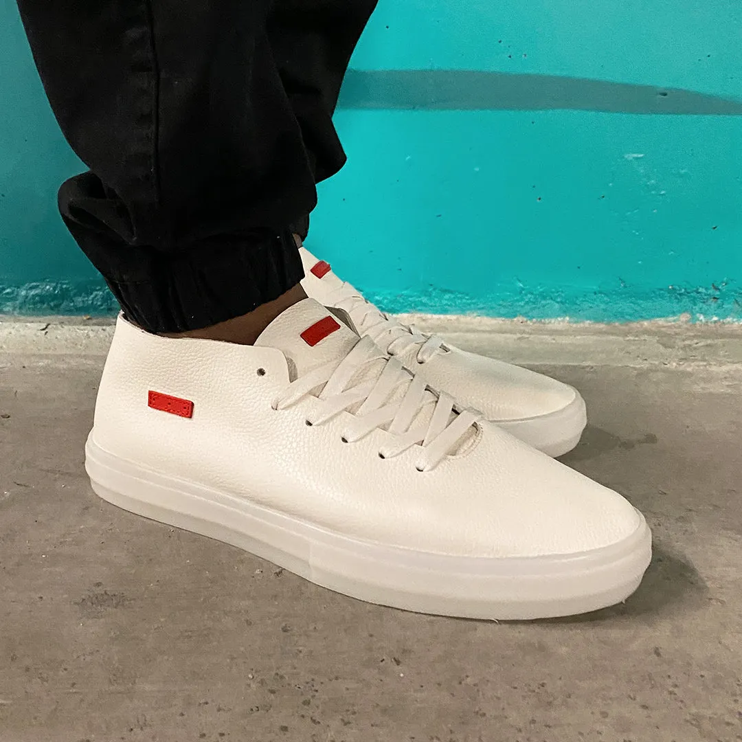 101 / White / Milky White Translucent