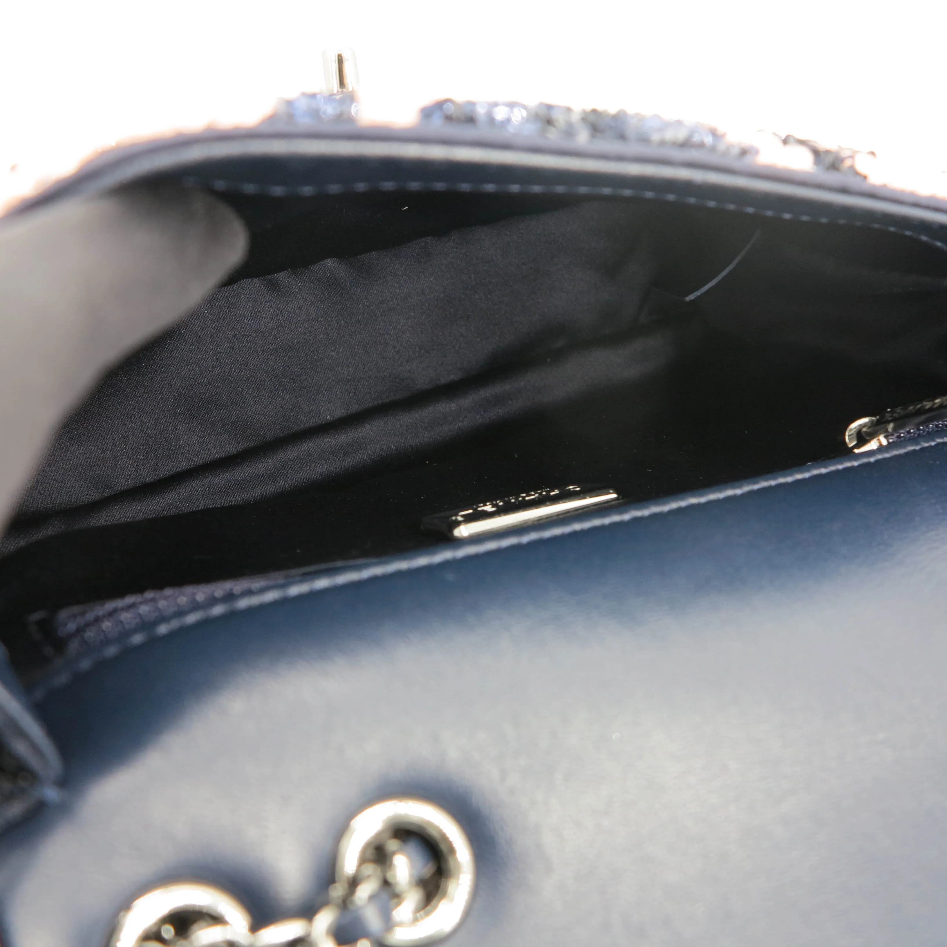 21S Pink Navy Wave Sequin CC Logo Mini Flap Bag