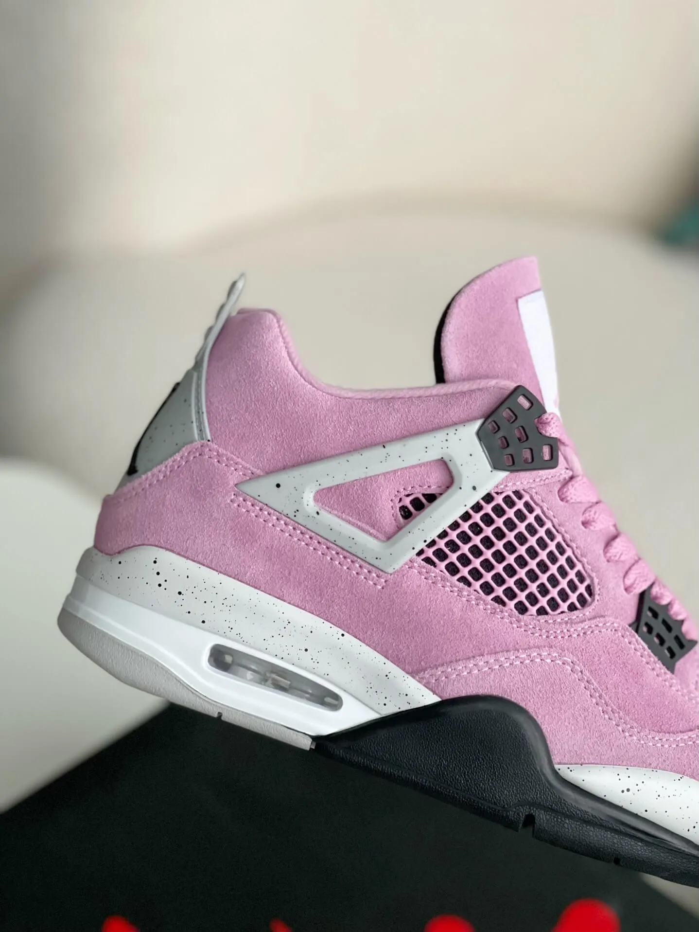Air Jordan 4 Retro "Orchid"