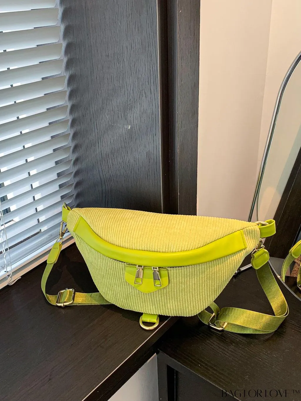 BagForLove - Pink Corduroy Medium Zipper Minimalist Fanny Pack