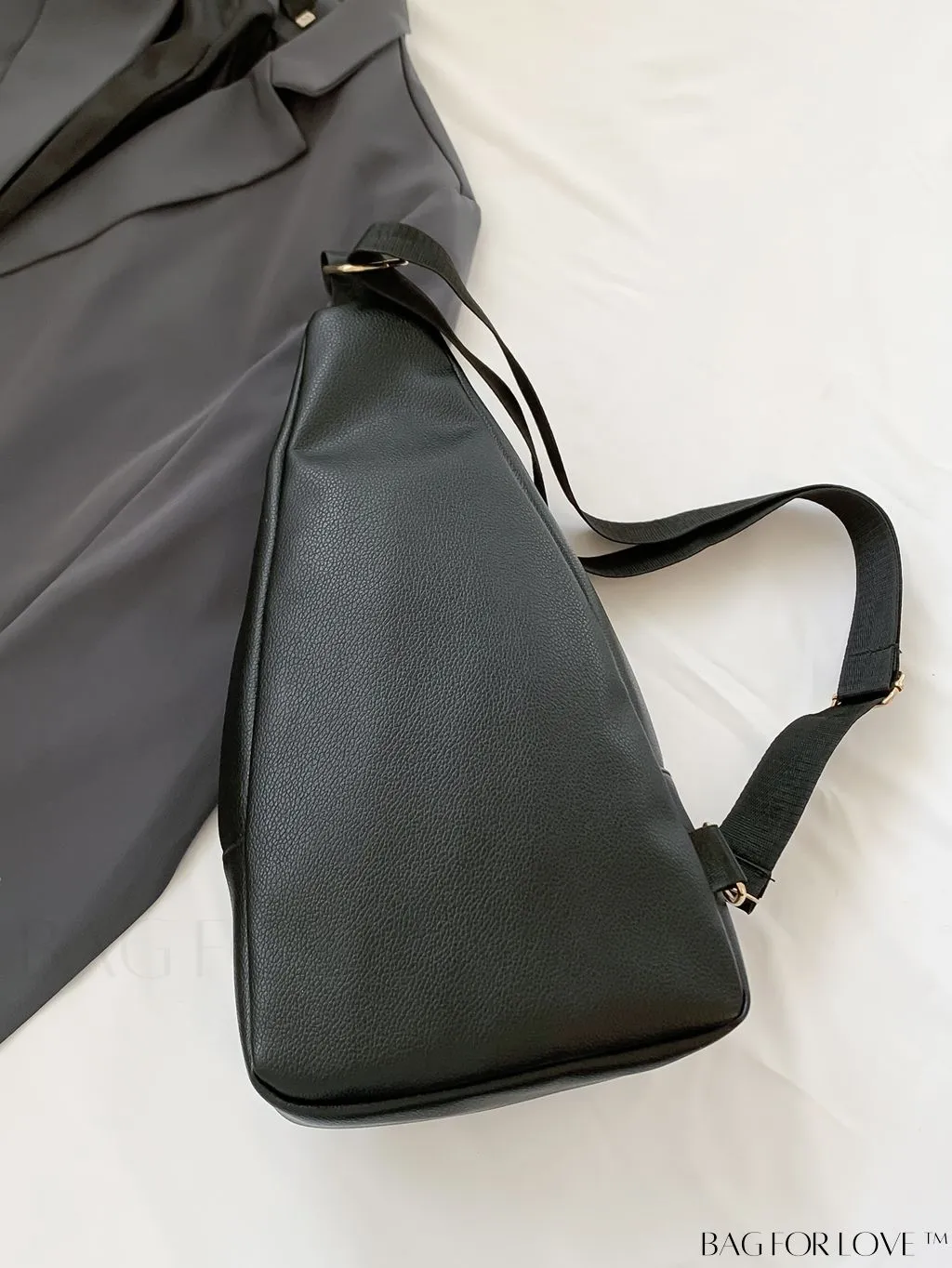 BagForLove - Stylish Minimalist Chest Bag for Casual Everyday Use