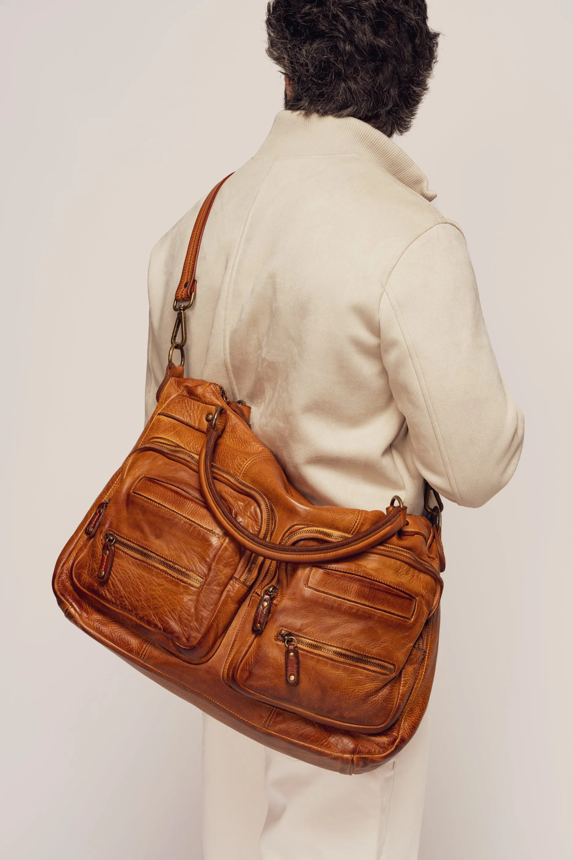 BAYSIDE84 XL Multipocket Tote & Crossbody - Cognac mens