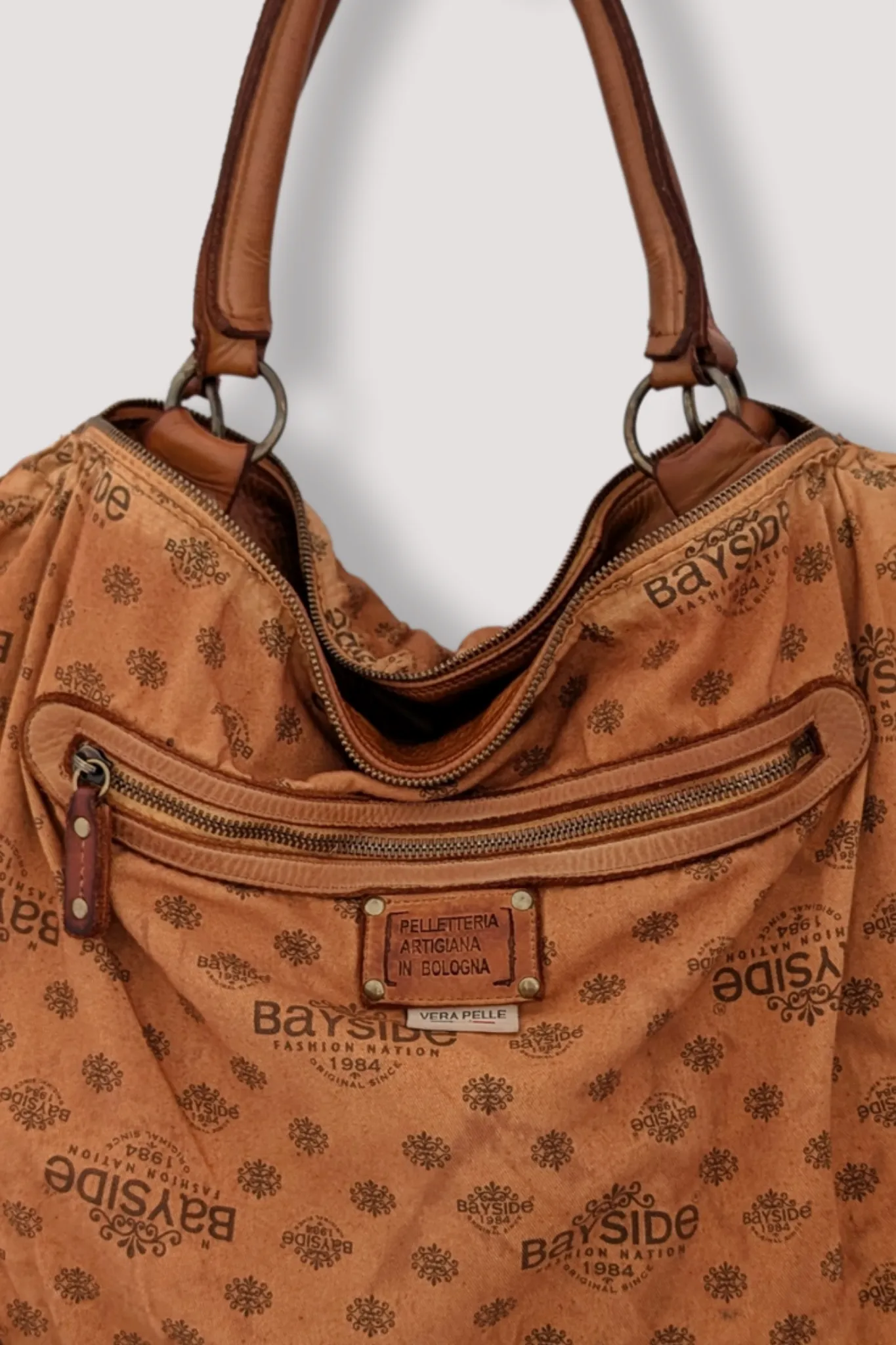 BAYSIDE84 XL Multipocket Tote & Crossbody - Cognac mens
