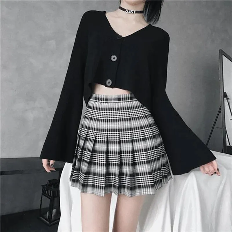 BLACK WHITE PLAID PLEATED SKIRT UB2472