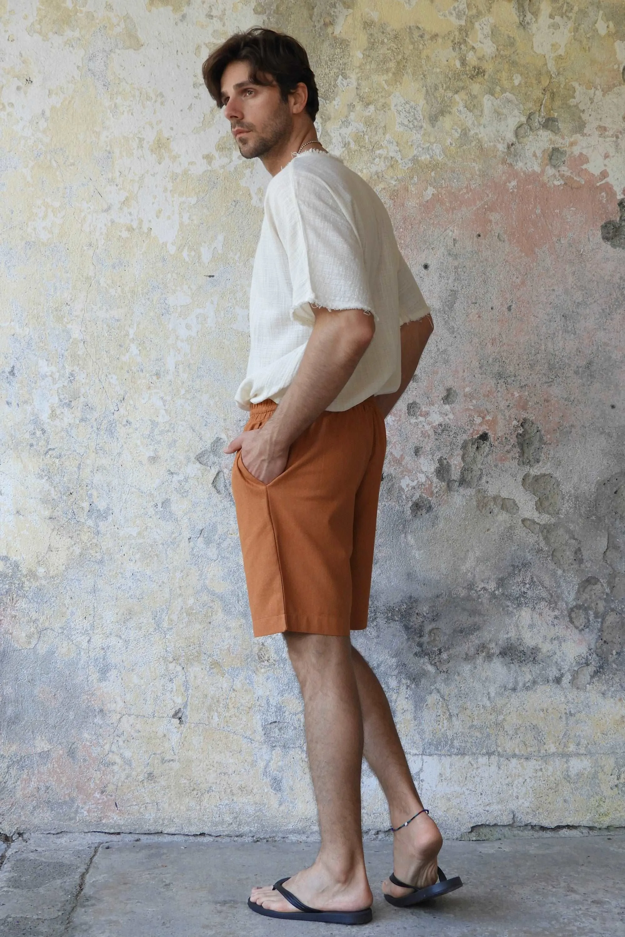 BOREAS Linen Blend Shorts Man (Indigo Blue, Windsor Tan)