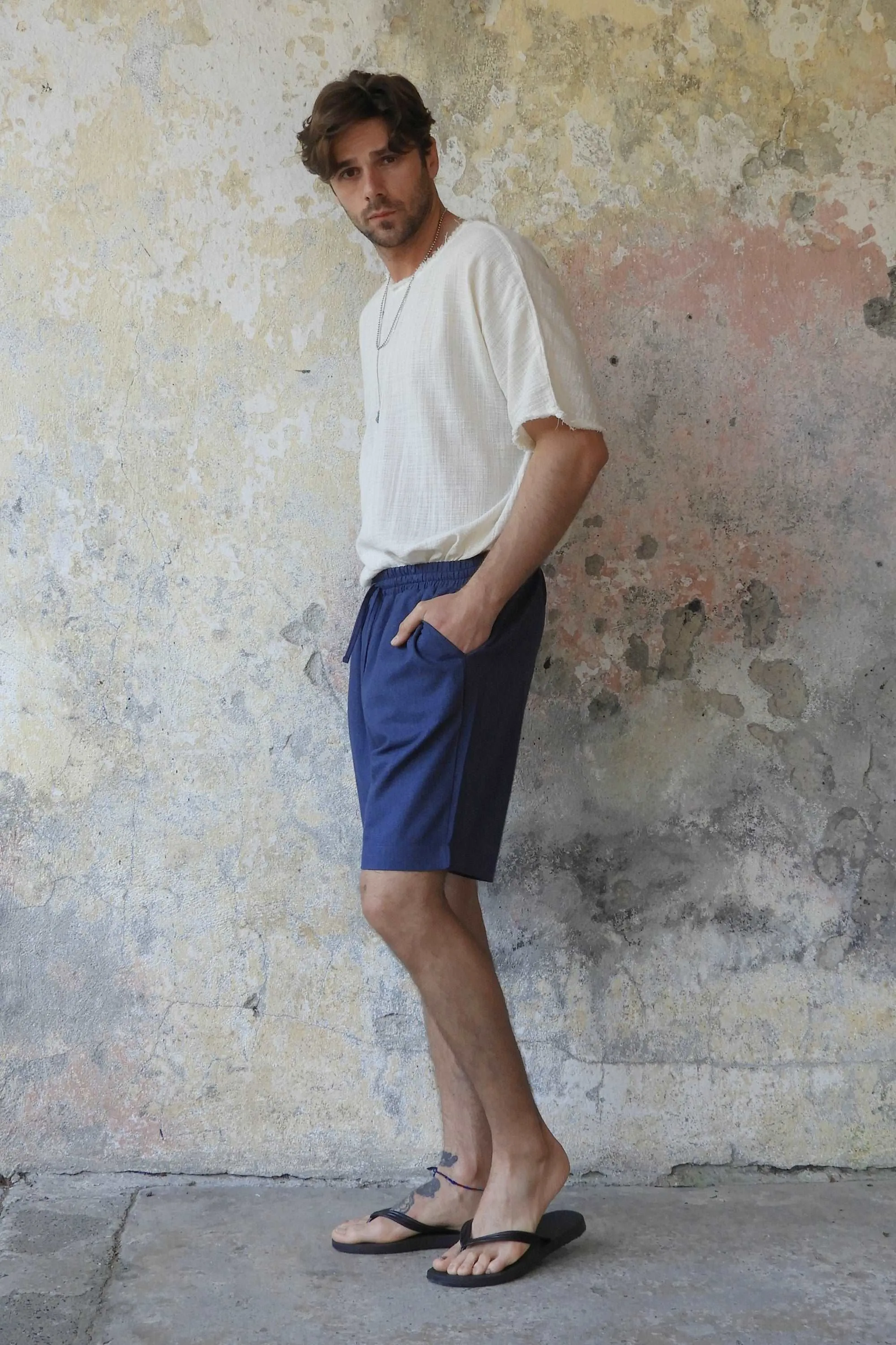 BOREAS Linen Blend Shorts Man (Indigo Blue, Windsor Tan)