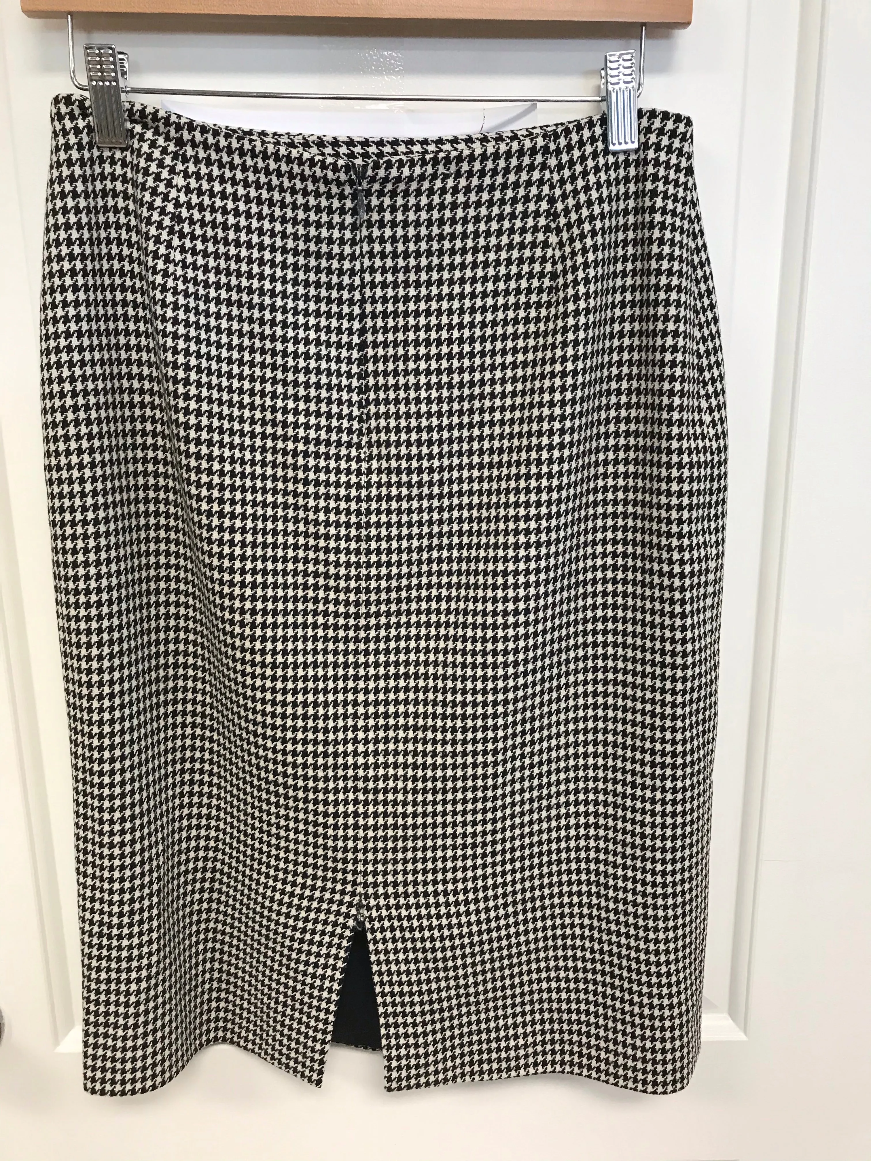 Burberry London Houndstooth Plaid Pencil Skirt