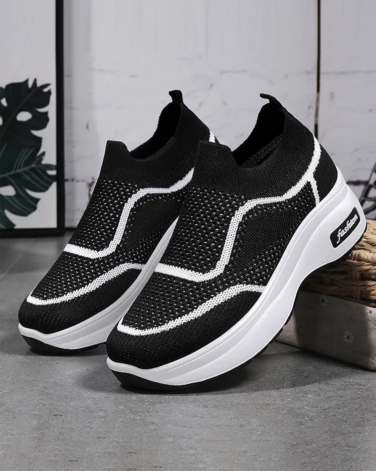 Casual Knitted Slip-On Sneakers Featuring Soft and Slip-Resistant Traction