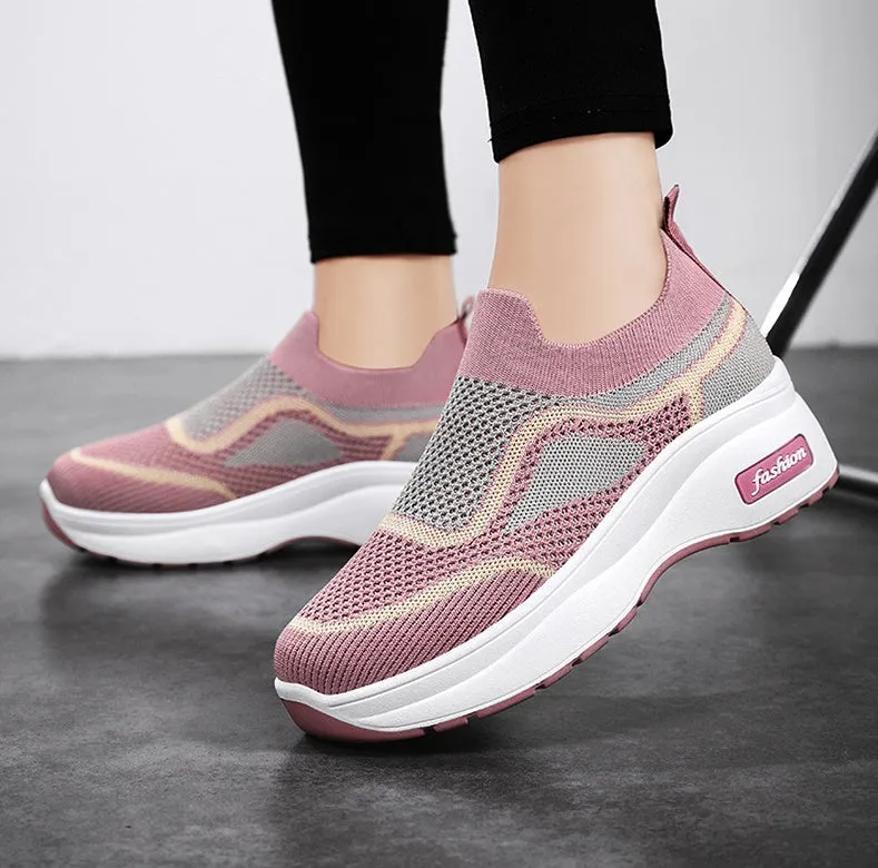 Casual Knitted Slip-On Sneakers Featuring Soft and Slip-Resistant Traction