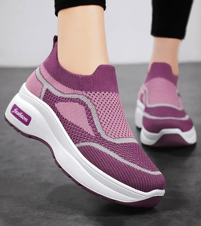 Casual Knitted Slip-On Sneakers Featuring Soft and Slip-Resistant Traction
