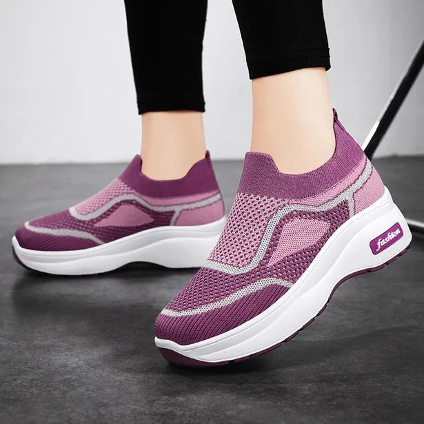 Casual Knitted Slip-On Sneakers Featuring Soft and Slip-Resistant Traction