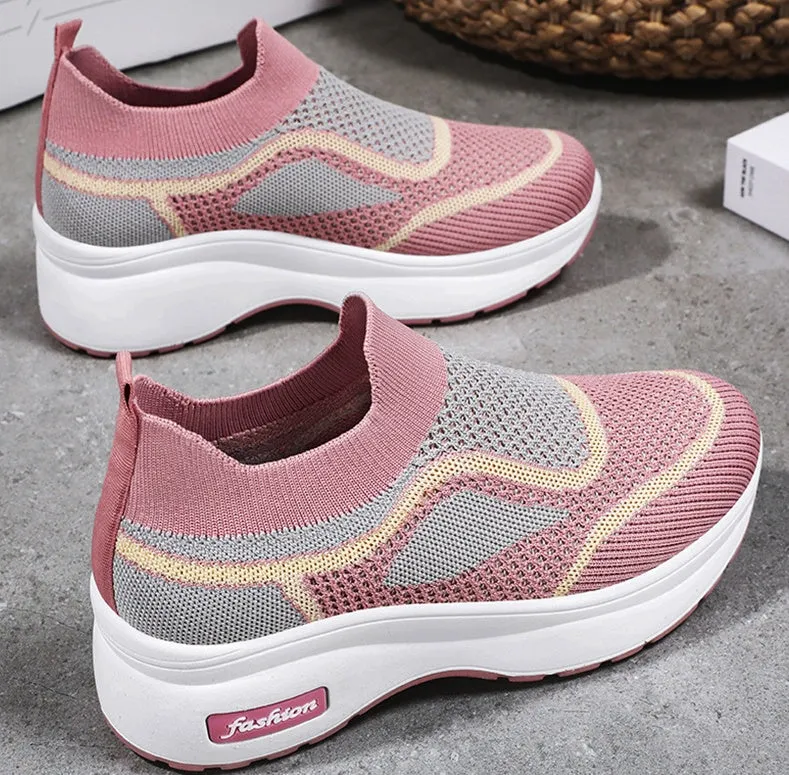 Casual Knitted Slip-On Sneakers Featuring Soft and Slip-Resistant Traction