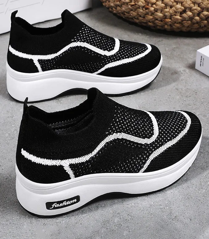 Casual Knitted Slip-On Sneakers Featuring Soft and Slip-Resistant Traction