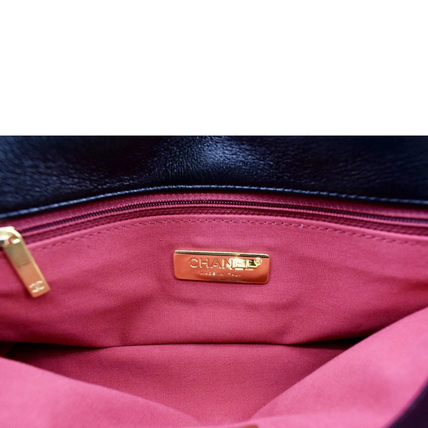 CHANEL 19 Flap Quilted Lambskin Leather Shoulder Bag Black