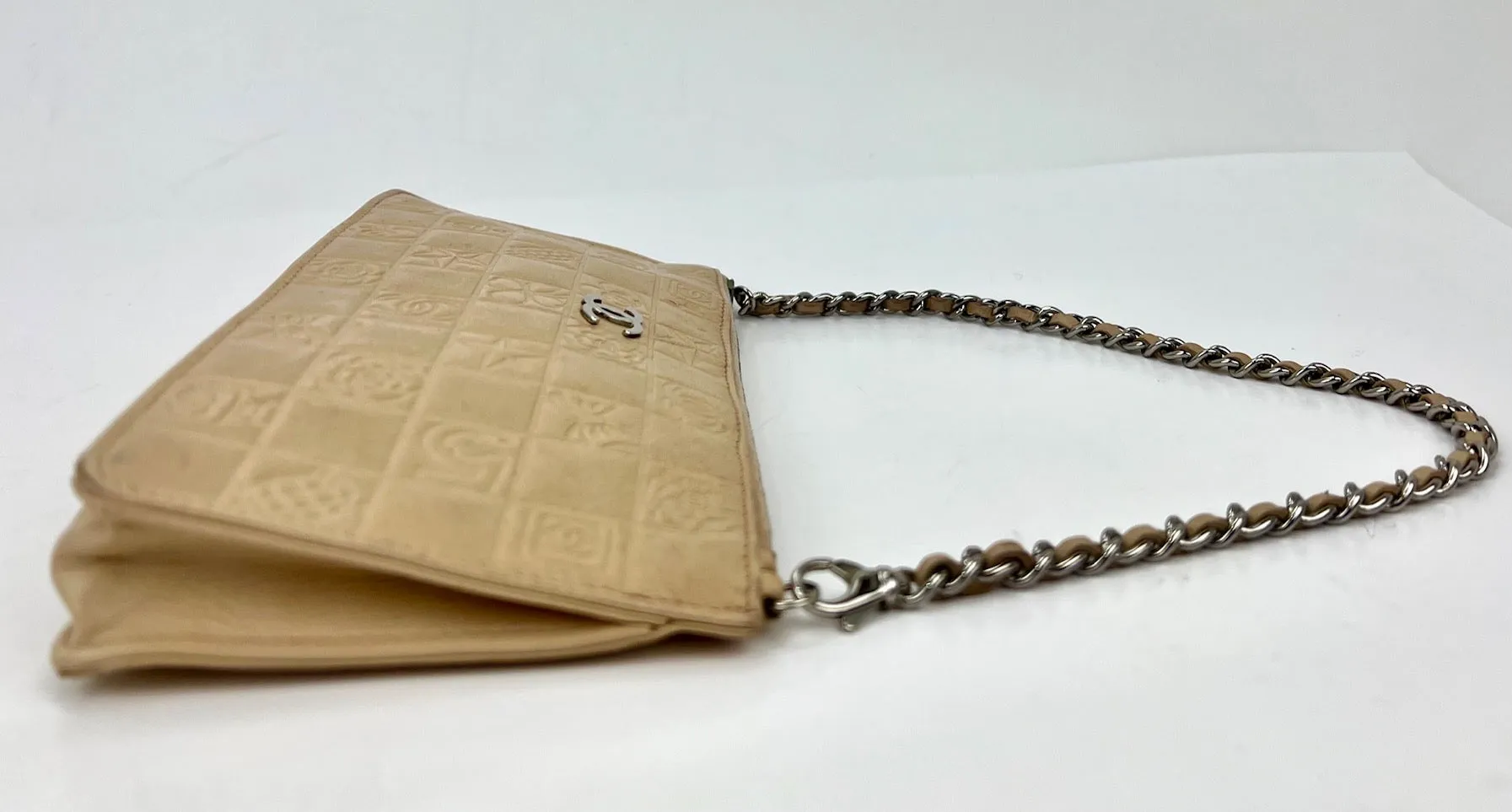 CHANEL Bag Lucky Symbols Pochette Quilted Beige Lambskin Shoulder Wristlet Preowned