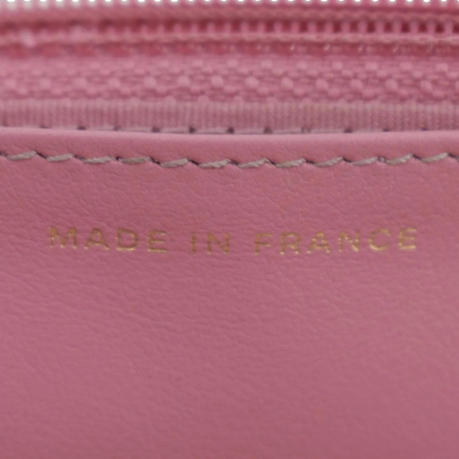 CHANEL Boy Flap Quilted Leather Shoulder Bag Pink