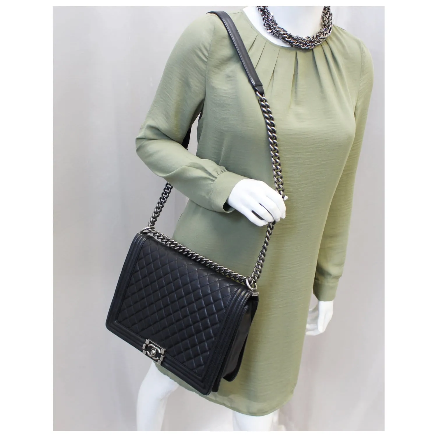 CHANEL Large Boy Flap Calfskin Quilted Leather Shoulder Bag Black