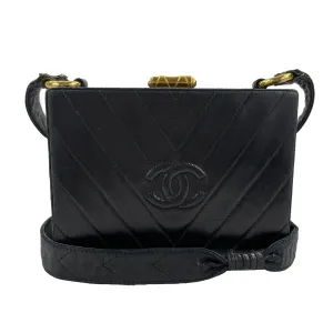 CHANEL - Vintage V-Stitched Black CC Leather Box Shoulder Bag / Crossbody