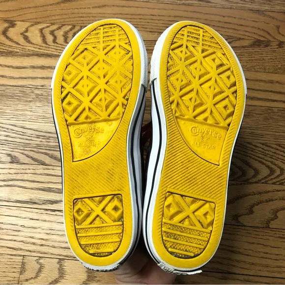 Converse Chuck Taylor NBA Cleveland Cavaliers Sneakers
