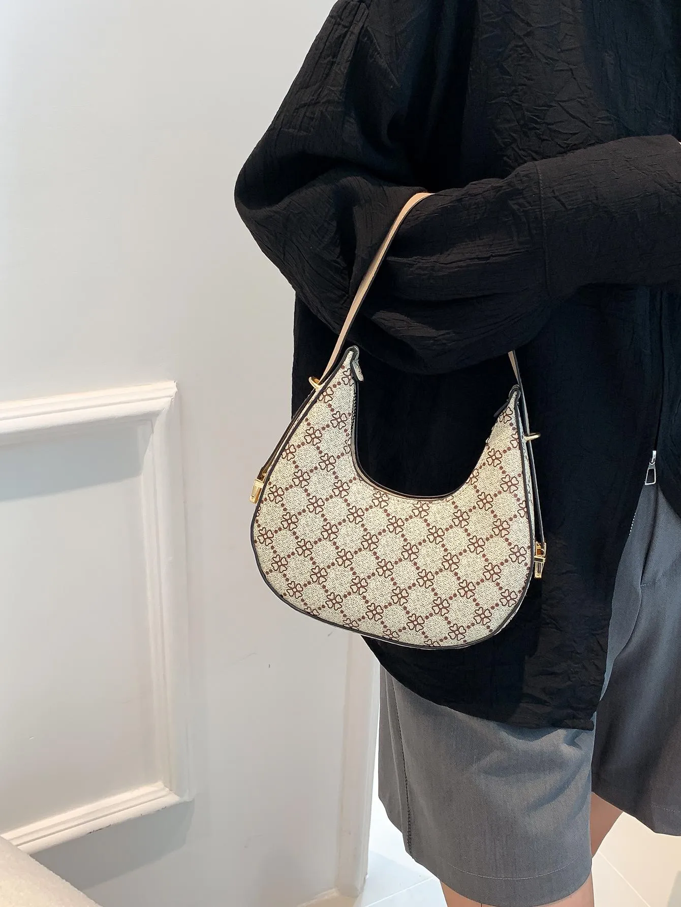 Crescent-shaped Pu Shoulder Bag - Multicolor- FD ⚡