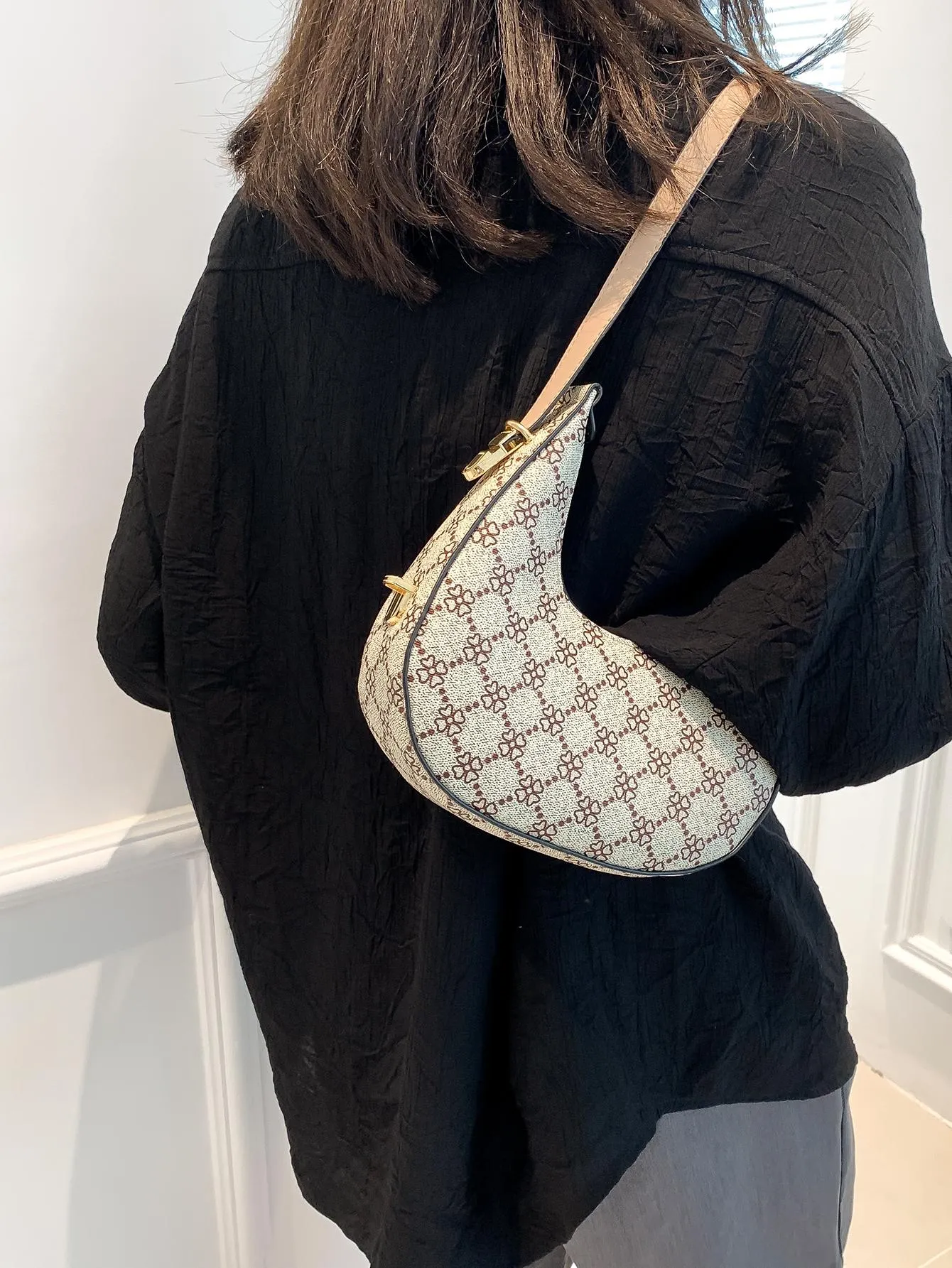 Crescent-shaped Pu Shoulder Bag - Multicolor- FD ⚡
