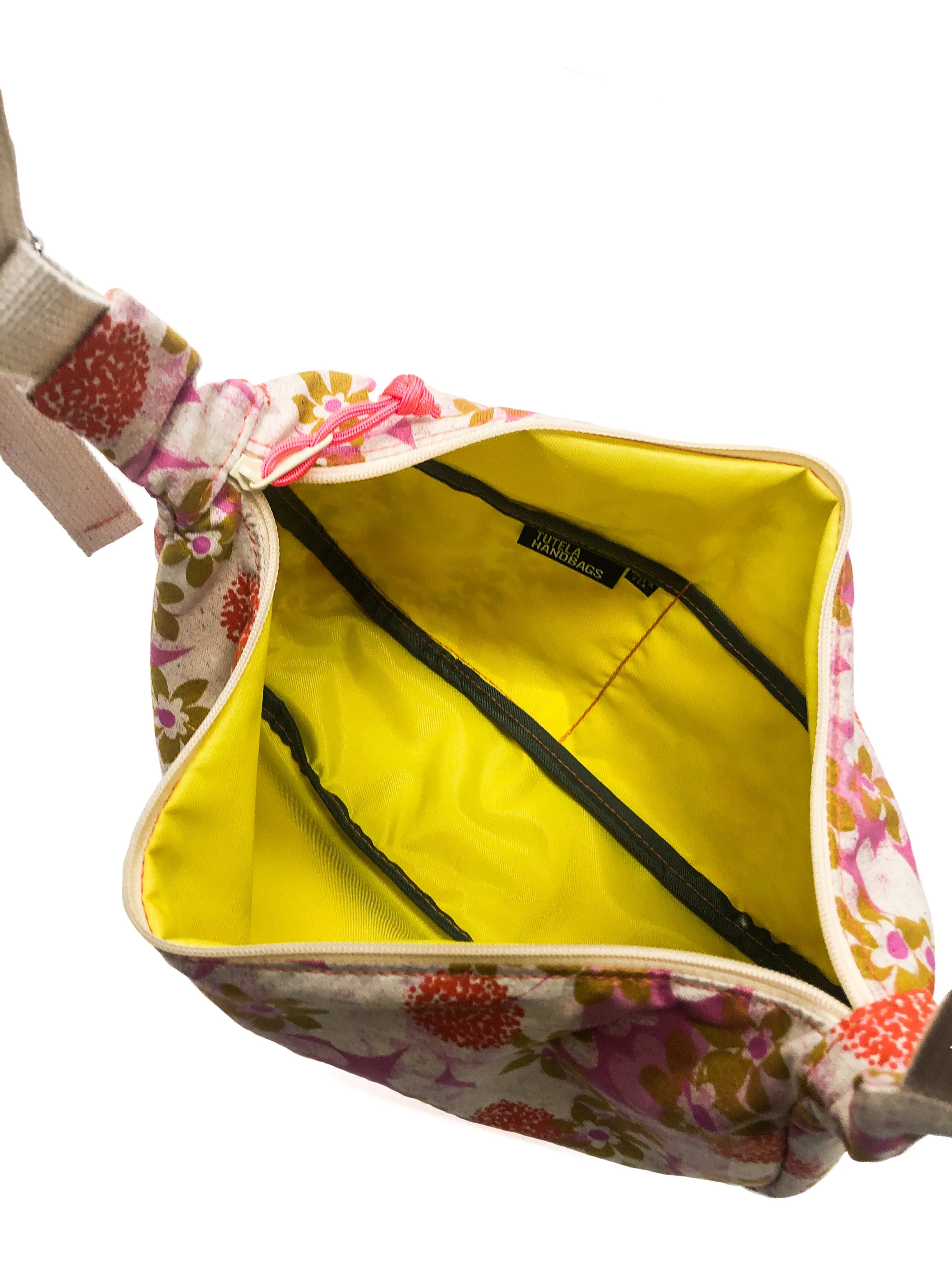 Crescent Sling in neu fleur