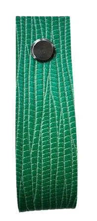 Embossed shawl cuffs in different sizes