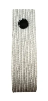 Embossed shawl cuffs in different sizes