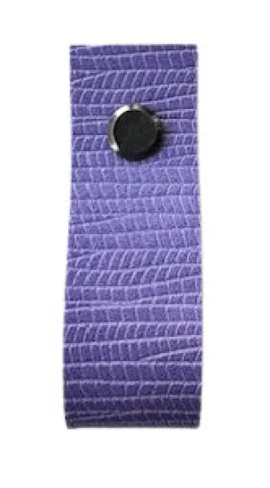 Embossed shawl cuffs in different sizes