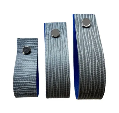 Embossed shawl cuffs in different sizes