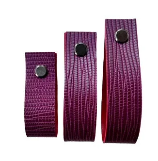 Embossed shawl cuffs in different sizes