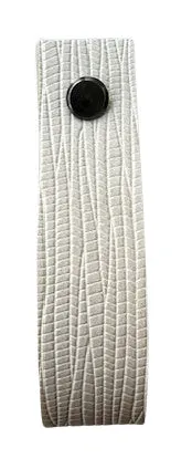 Embossed shawl cuffs in different sizes