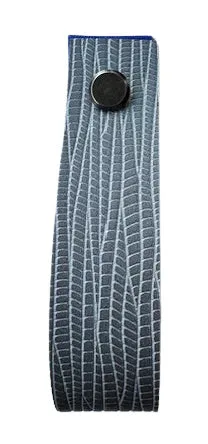 Embossed shawl cuffs in different sizes