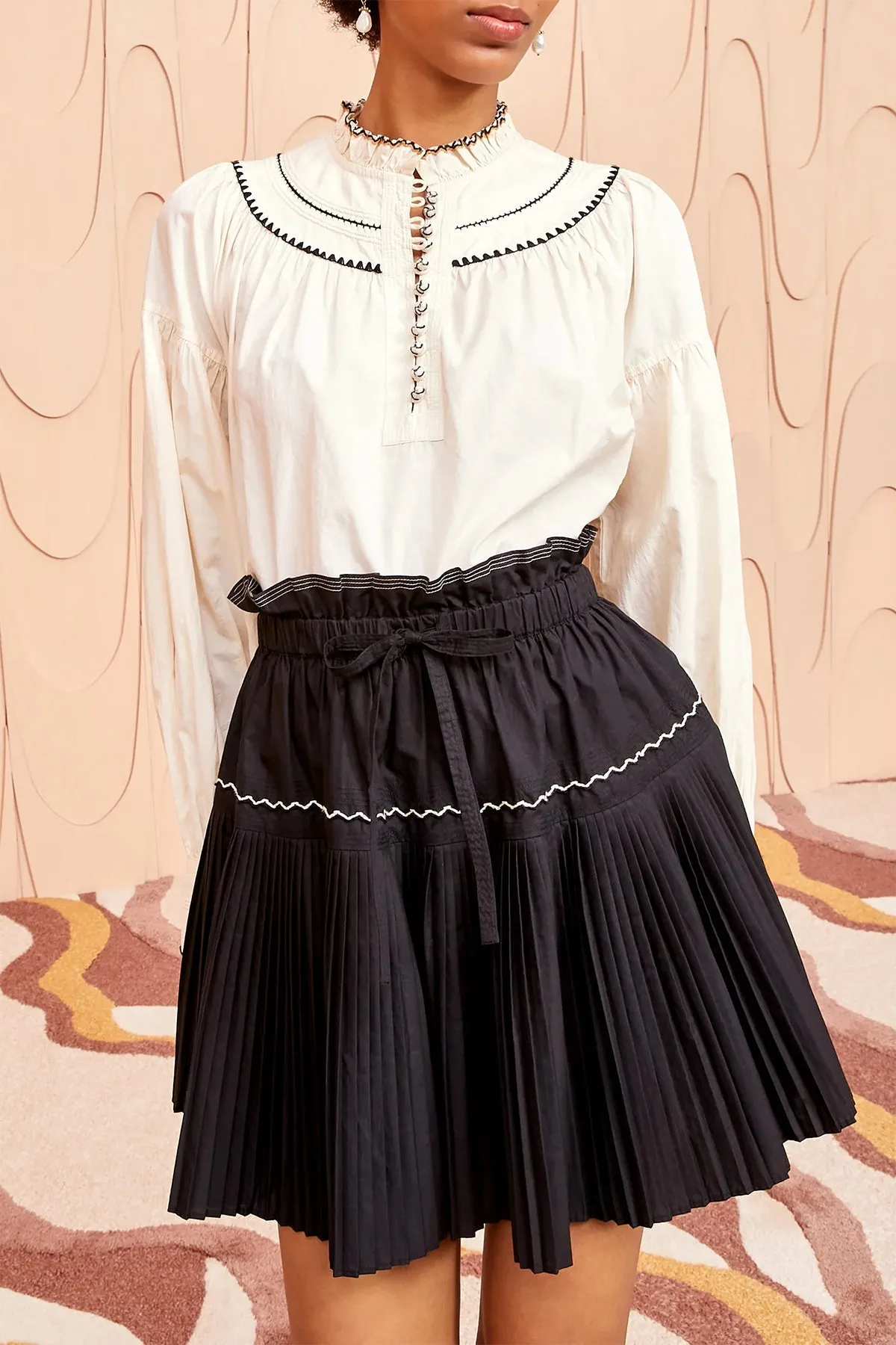Erika Mini Skirt in Noir