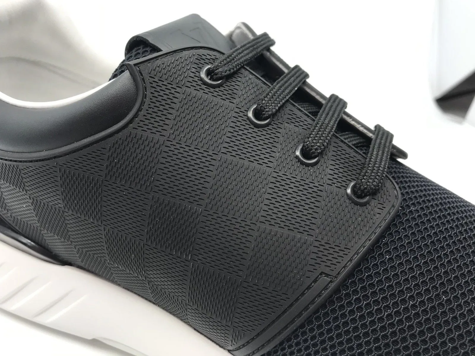 Fastlane Sneaker