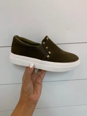Favor The Stud Sneakers