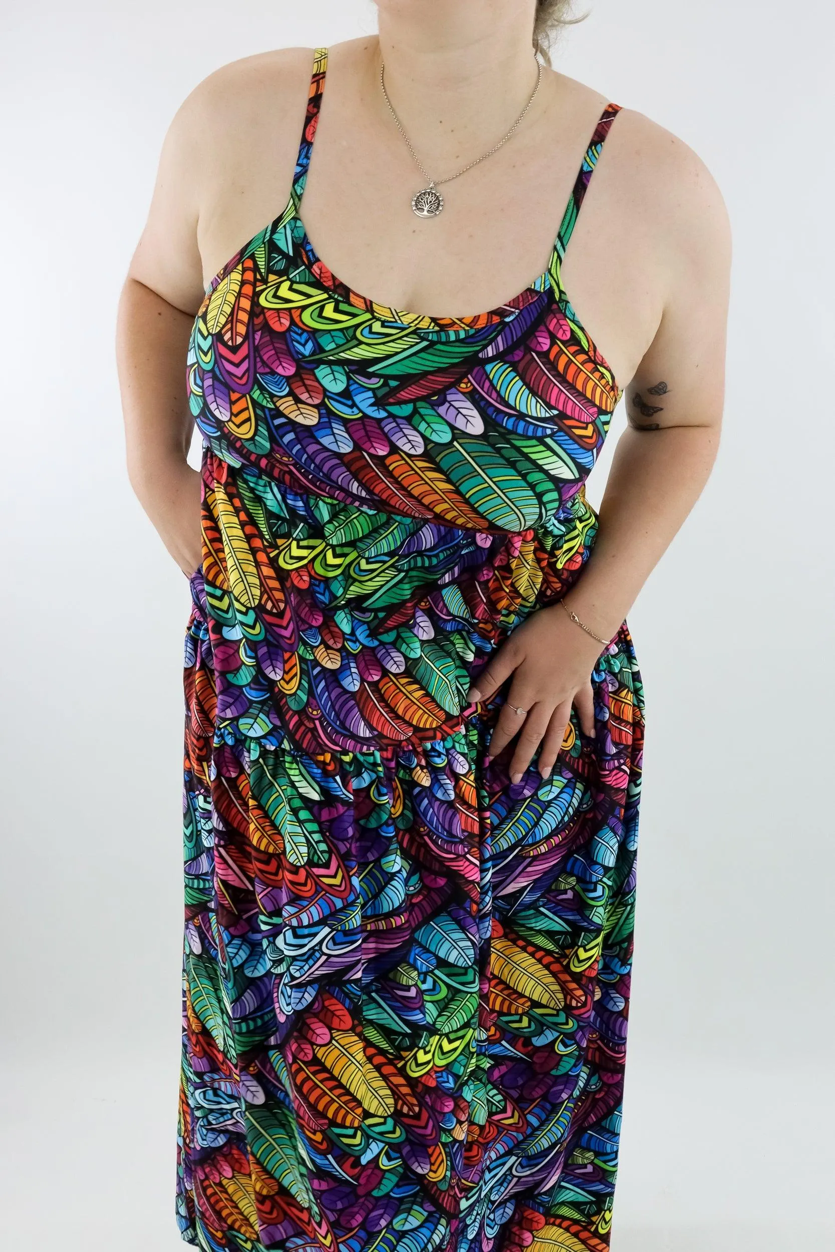 Feather Wild - Strappy Maxi Dress - Pockets