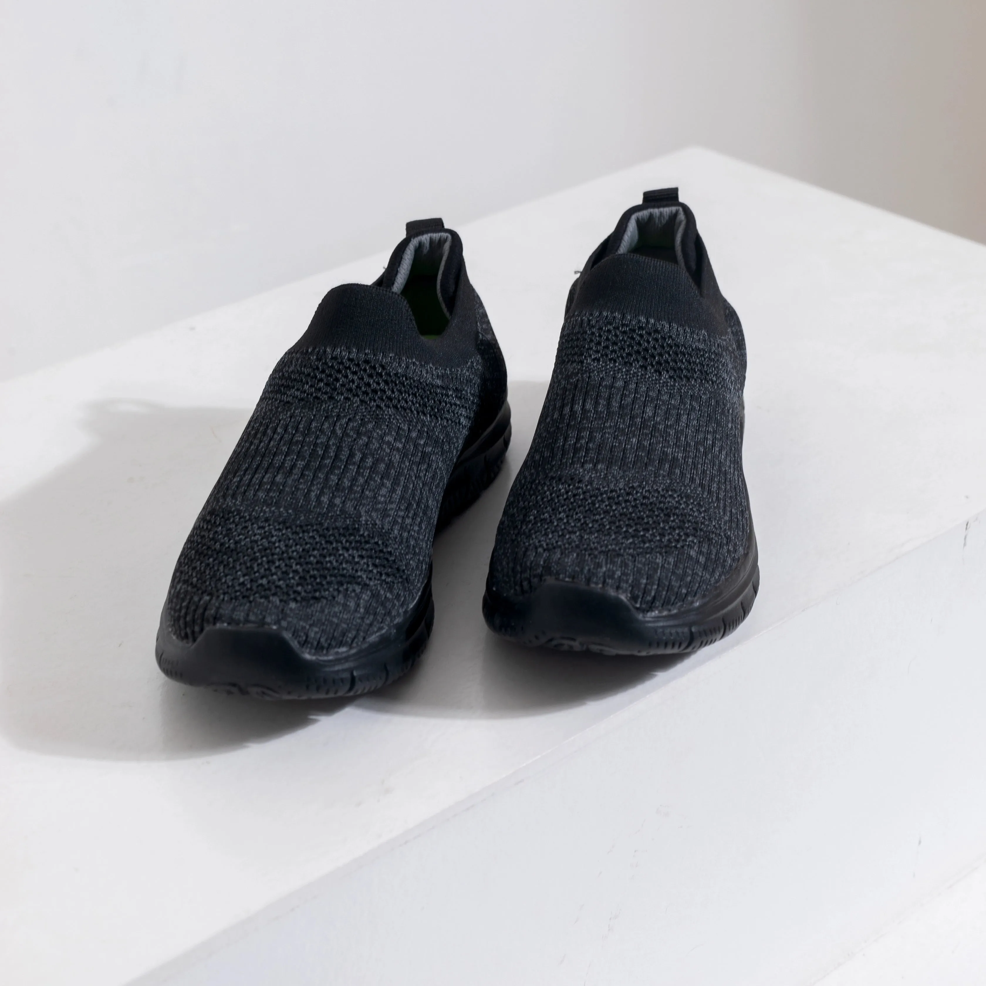 FlexiStride Slip on men sneaker | Black