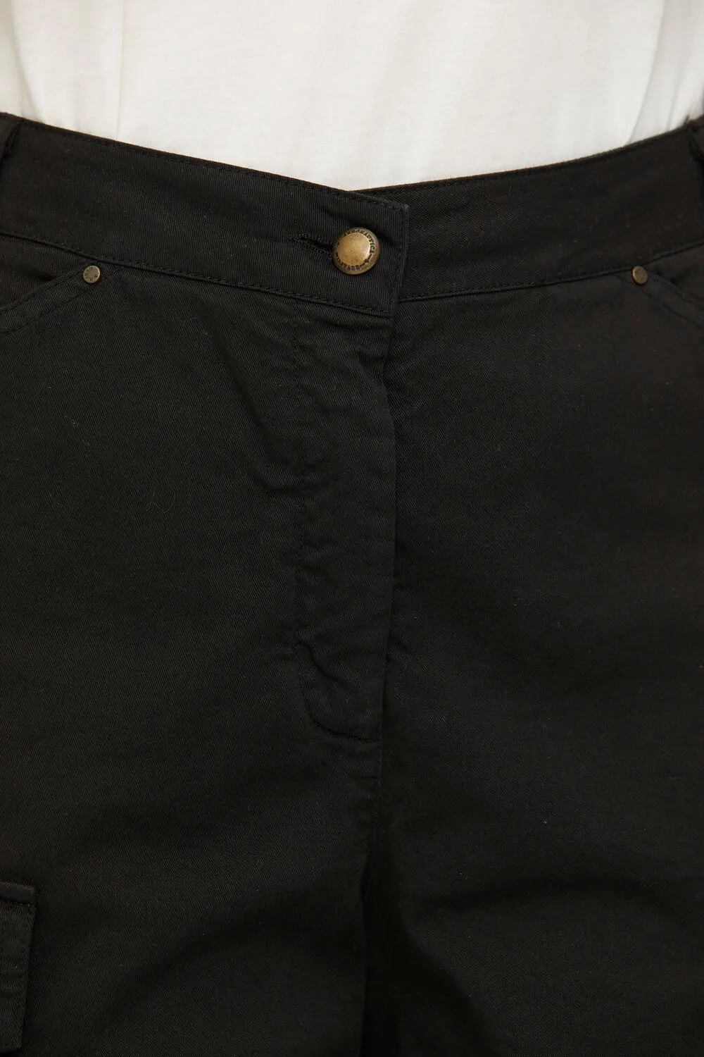 Gabardine cargo bermuda shorts