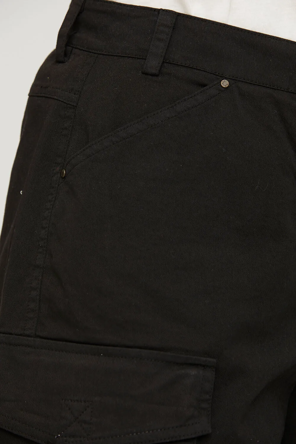Gabardine cargo bermuda shorts