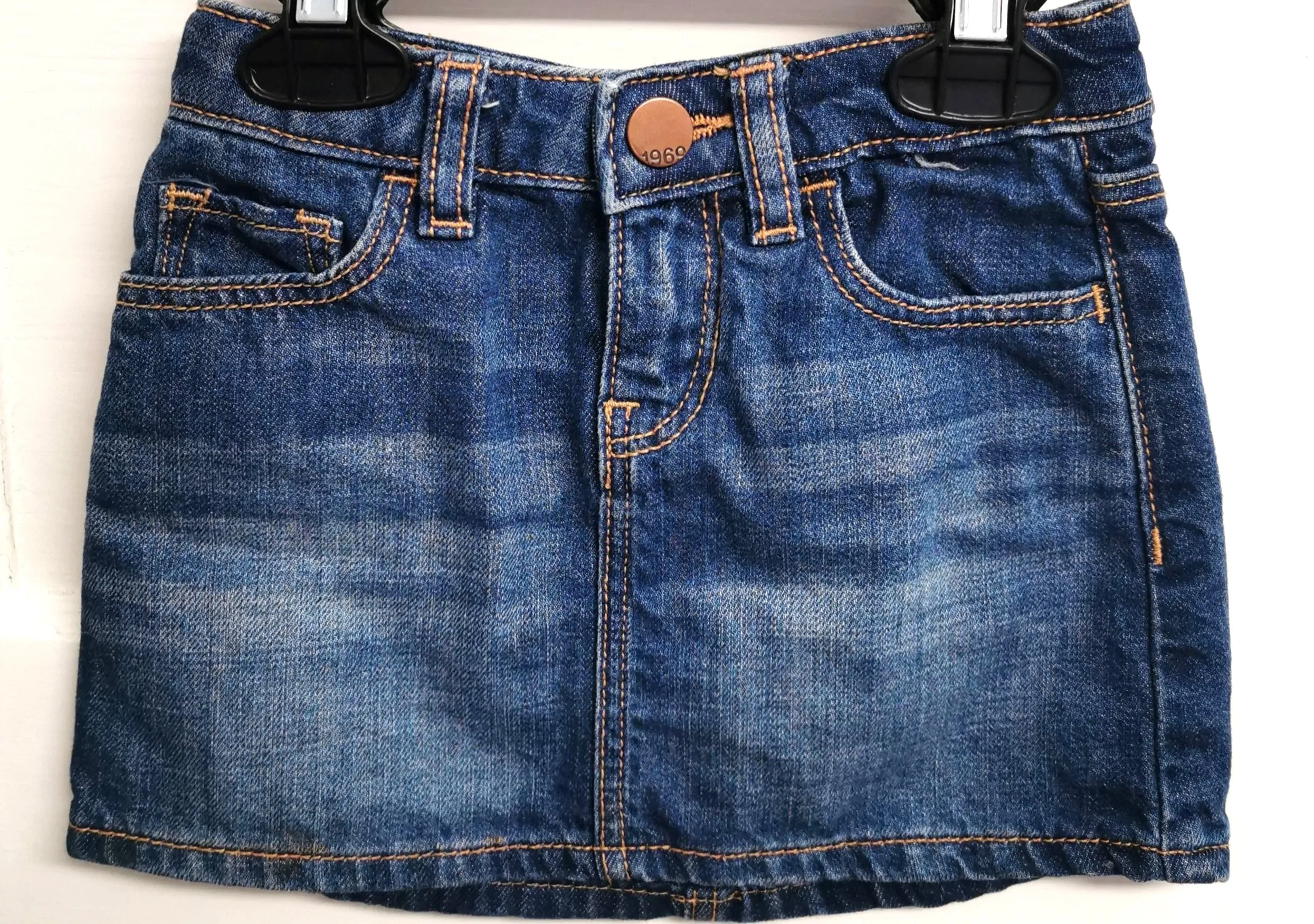 GIRL SIZE 2 YEARS - Baby GAP, Denim Skirt EUC B51