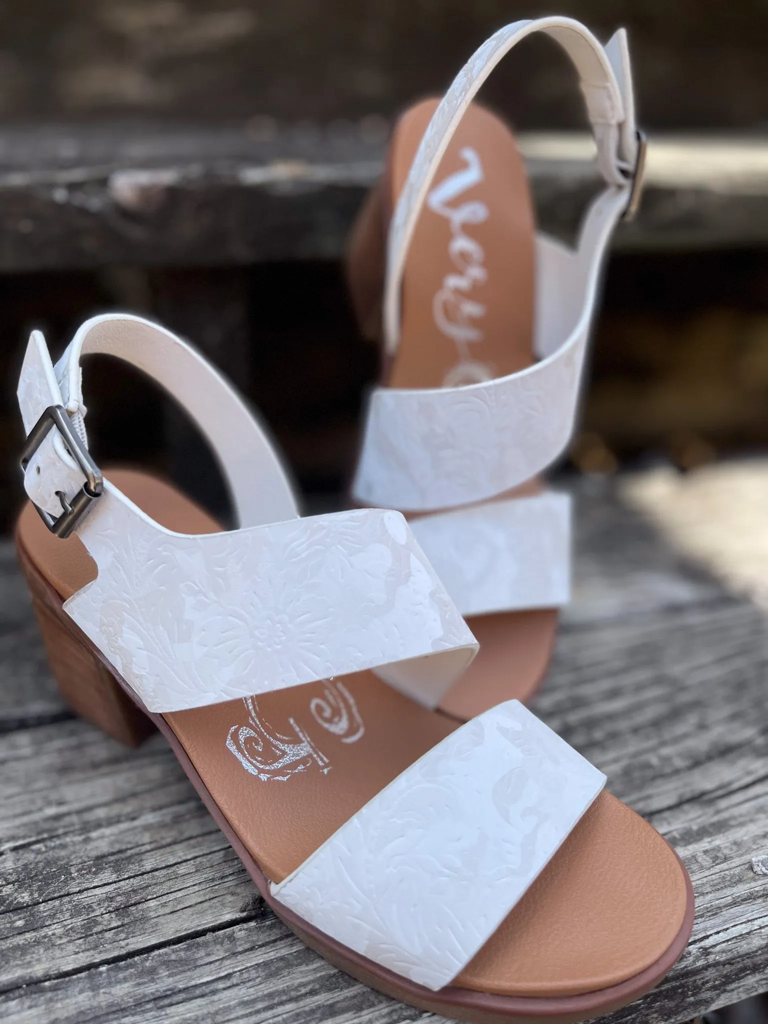 GJ Zarina || White