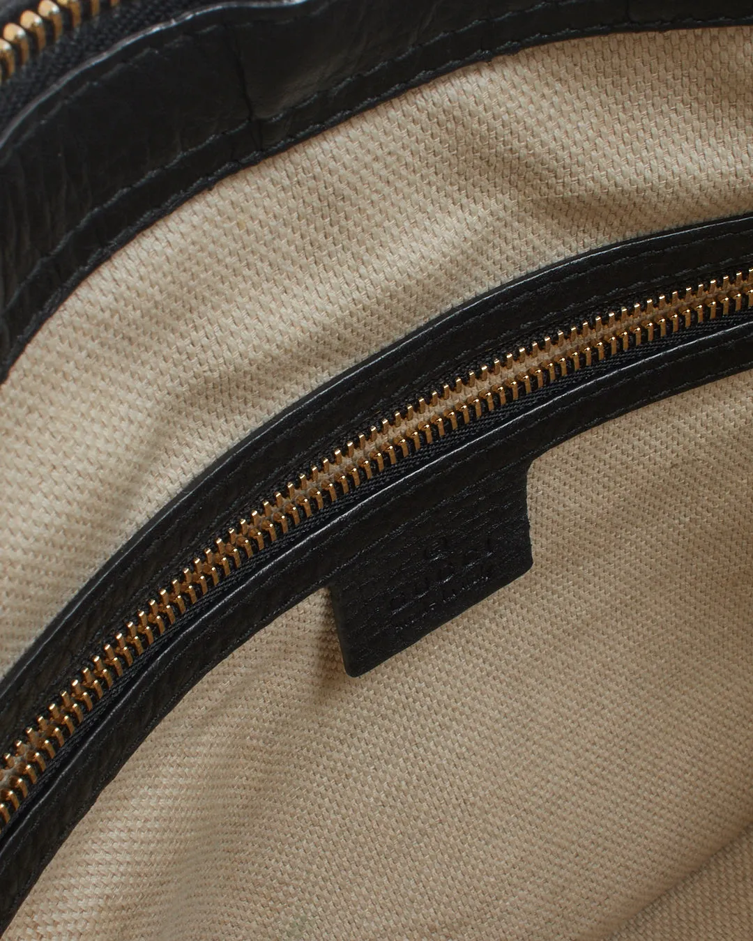 Gucci Black Pebbled Leather Soho Convertible Tote Bag