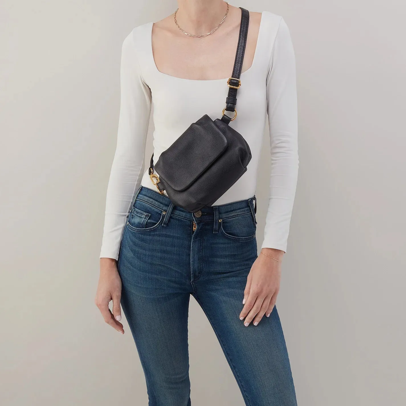 Hobo Harley Crossbody Sling