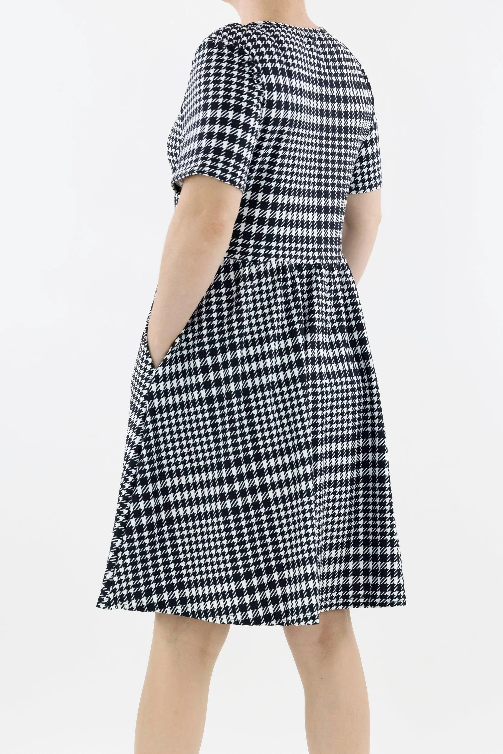 Houndstooth - Short Sleeve Skater Dress - Knee Length - Side Pockets