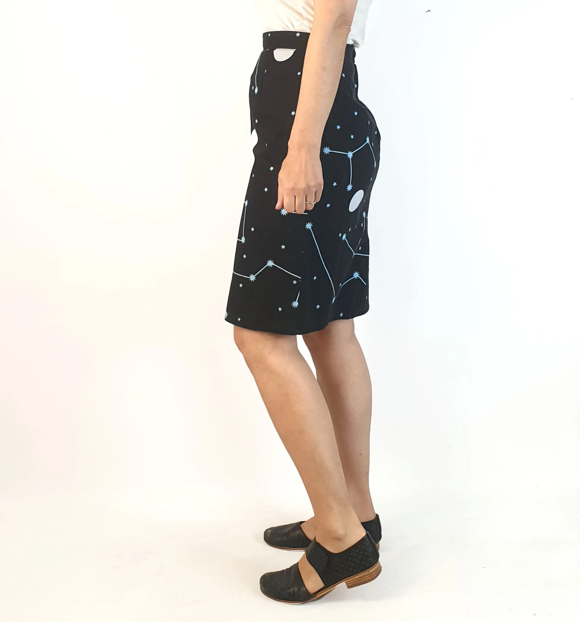 Jericho Road black galaxy print pencil skirt size 8