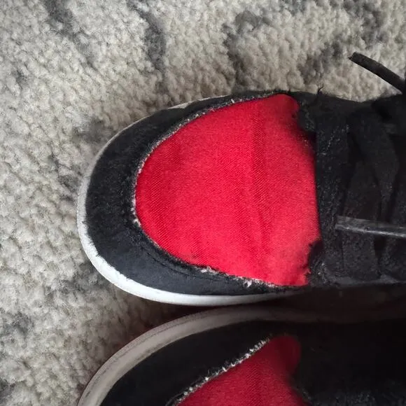 Jordan 1 Retro High OG &quot;Satin Bred&quot; Blk/U Red Sneakers 11C