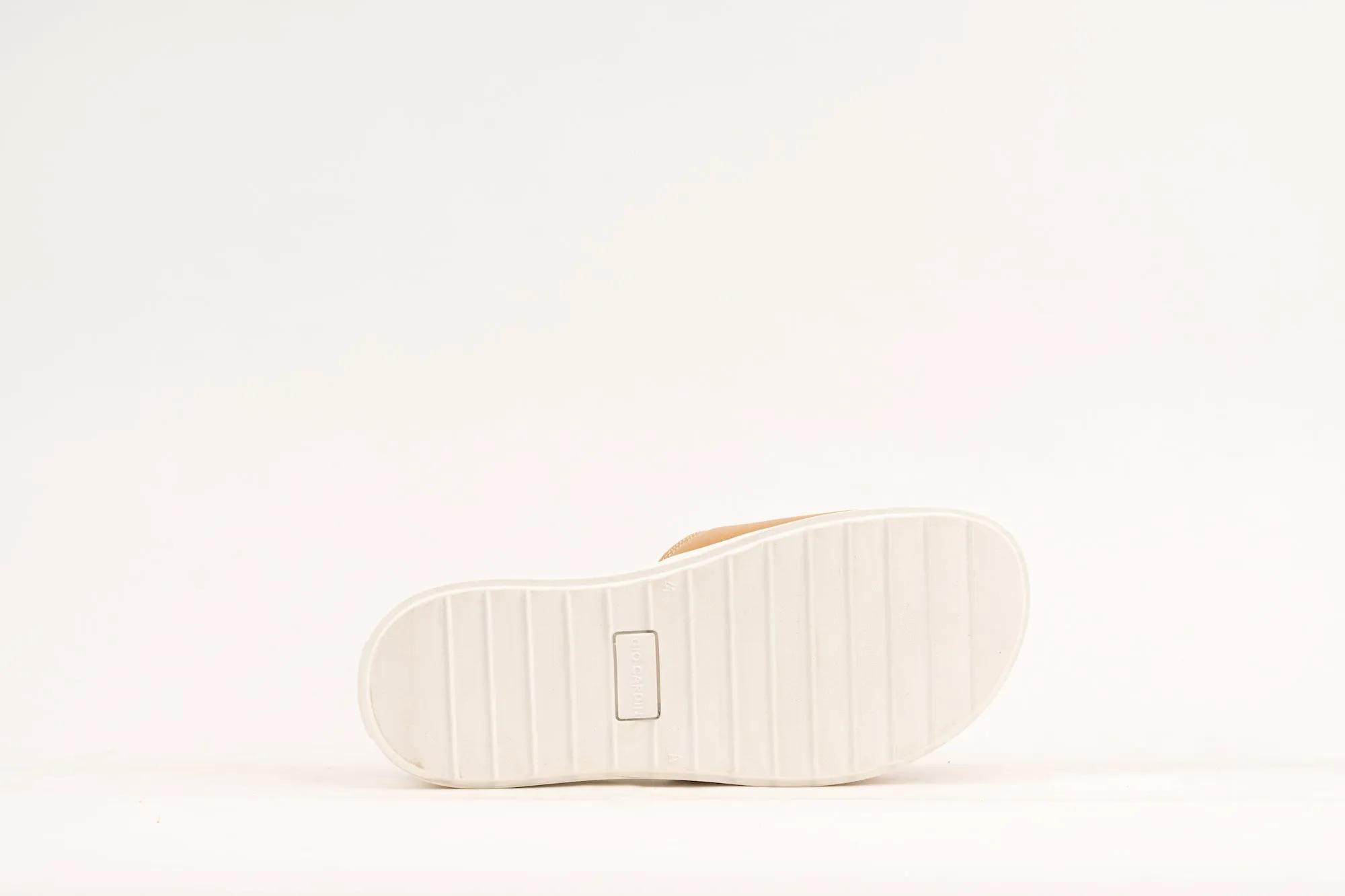 JUDE SLIDES | MOCA / BLACK / WHITE | UNISEX